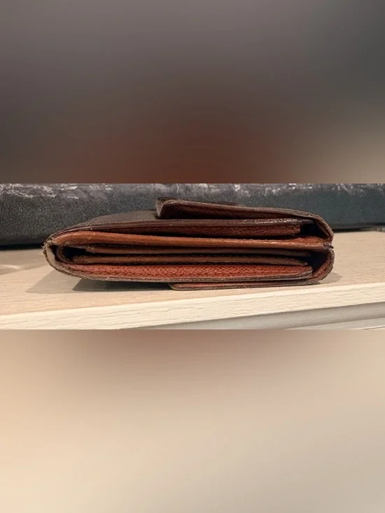 Authentic Vintage Louis Vuitton Monogram Compact Wallet - Picture 12 of 15